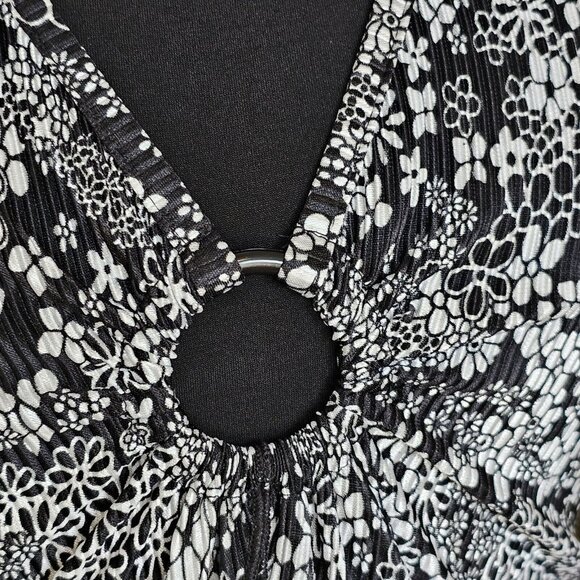 Vintage Y2K Womens Small Black Retro Floral Pleated Dress Knee Length Layered - Picture 7 of 14